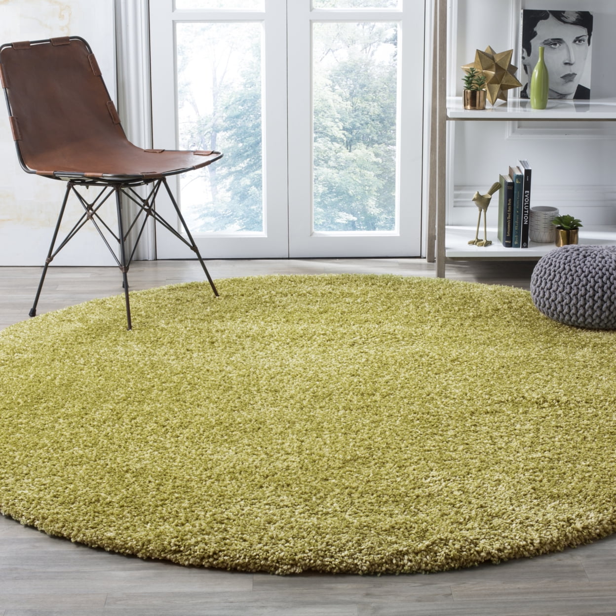 SAFAVIEH Santa Monica Chelsey Solid Shag Area Rug, Green, 4' x 6'
