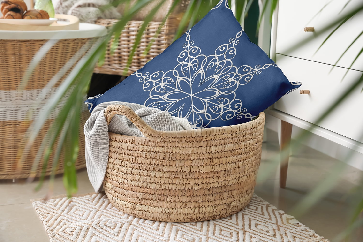 20" x 14" Simply Daisy Snowflake Polyester Indoor/Outdoor Pillow, Blue (1 Count)