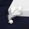 thumbnail image 4 of Broches para mujer, broche de plumas de moda con broche de perlas de agua dulce para regalo de cumpleaños de boda, latón, circonita cúbica, latón, circonita cúbica, 4 of 8
