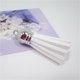 thumbnail image 5 of Wosthever 28 piezas bolsa Keychian encantos único exquisito llavero borlas Simple llavero borla adorno DIY accesorio para bolsos llaves Artesanía Blanco Wosthever HA059646-13B, 5 of 6