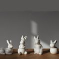 thumbnail image 3 of Mini figuritas de conejo de cerámica Advancent Decoración blanca pura, 3 of 6