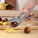 thumbnail image 1 of Fiudx Abridor de Castañas de Acero Inoxidable, Diseño de Hoja Dentada, Fácil de Pelar, Perfecto para Asar y Hornear, Herramienta de Cocina Multiusos, Ideal para Delicias Navideñas, Incluye 1 Abridor, 1 of 6