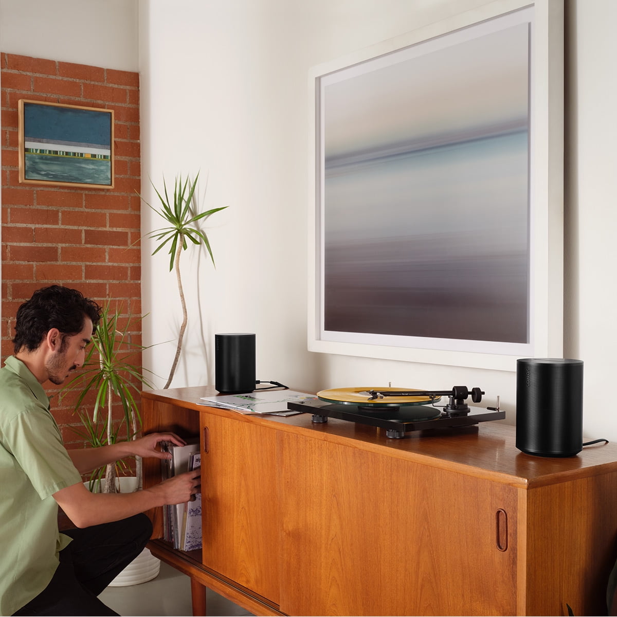 Sonos Era 100 Voice-Controlled Wireless Smart Speaker with Bluetooth & Trueplay Acoustic Tuning Technology (Black)