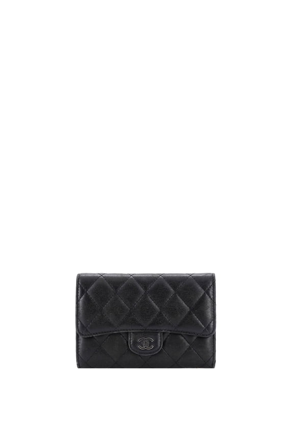 Pre-Owned CC Compact Classic Flap Wallet Quilted Caviar By Rebag