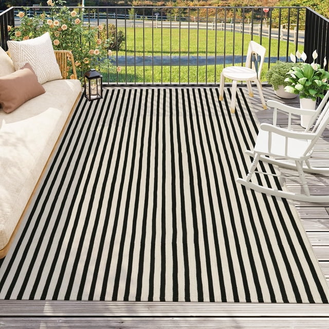 Alfombra LEEVAN 152x244 cm de algodón a rayas para interiores y exteriores