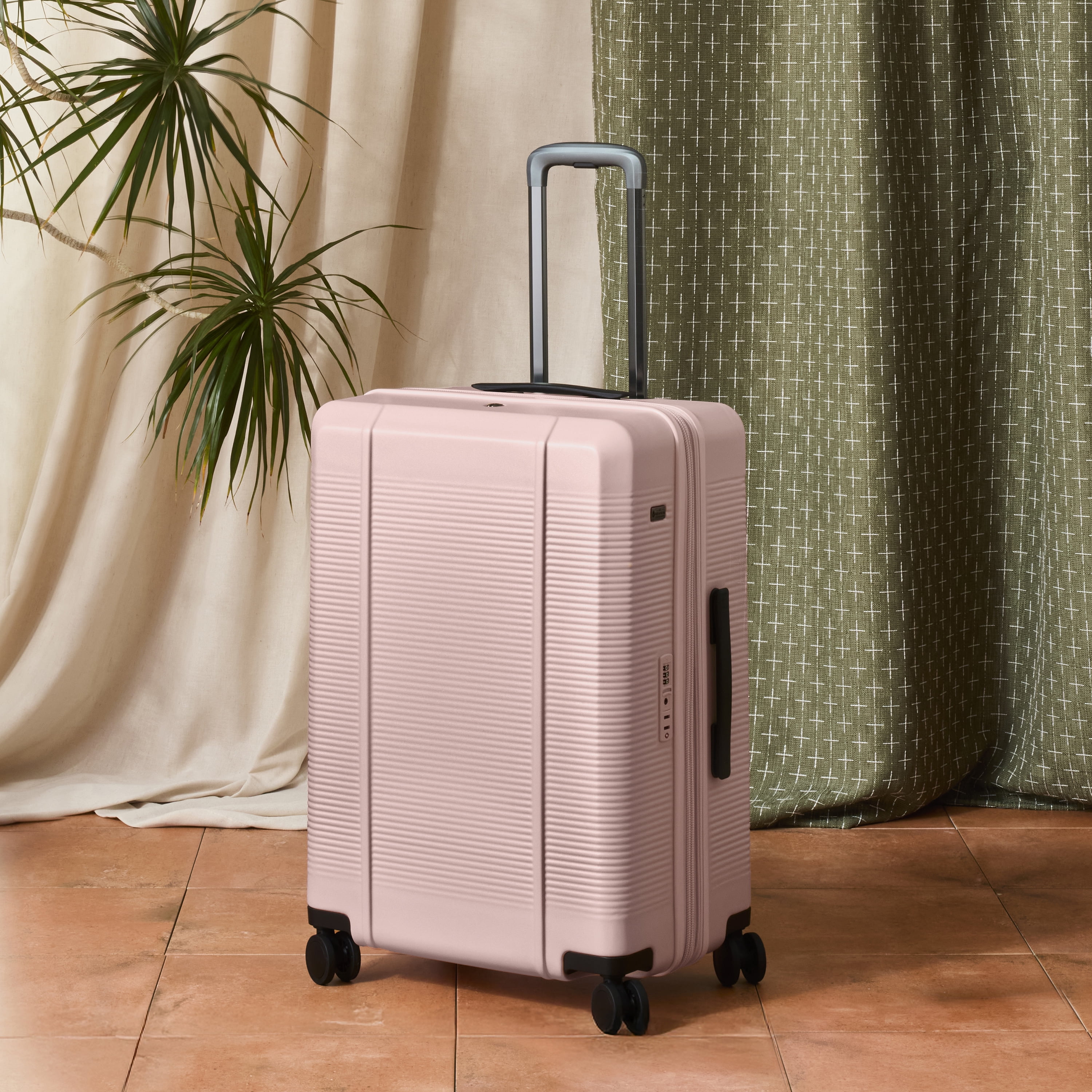btL 20-inch Carry-On Expandable Hardside Upright Luggage With 360-Spinner Wheels and Divider Pockets, Rose Smoke