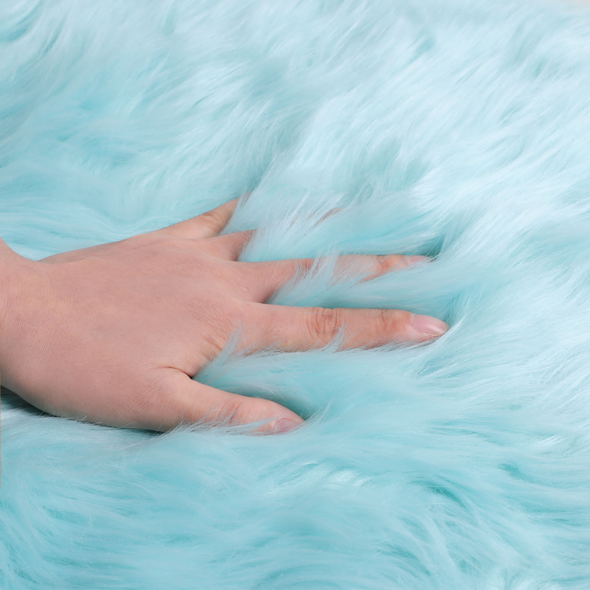 Unique Bargains Heart Shaped Faux Fur Shag Area Rug 2.3Ft x 3Ft Light Blue