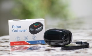 Finger Pulse Oximeter  Fingertip 2 Pack Batteries Included