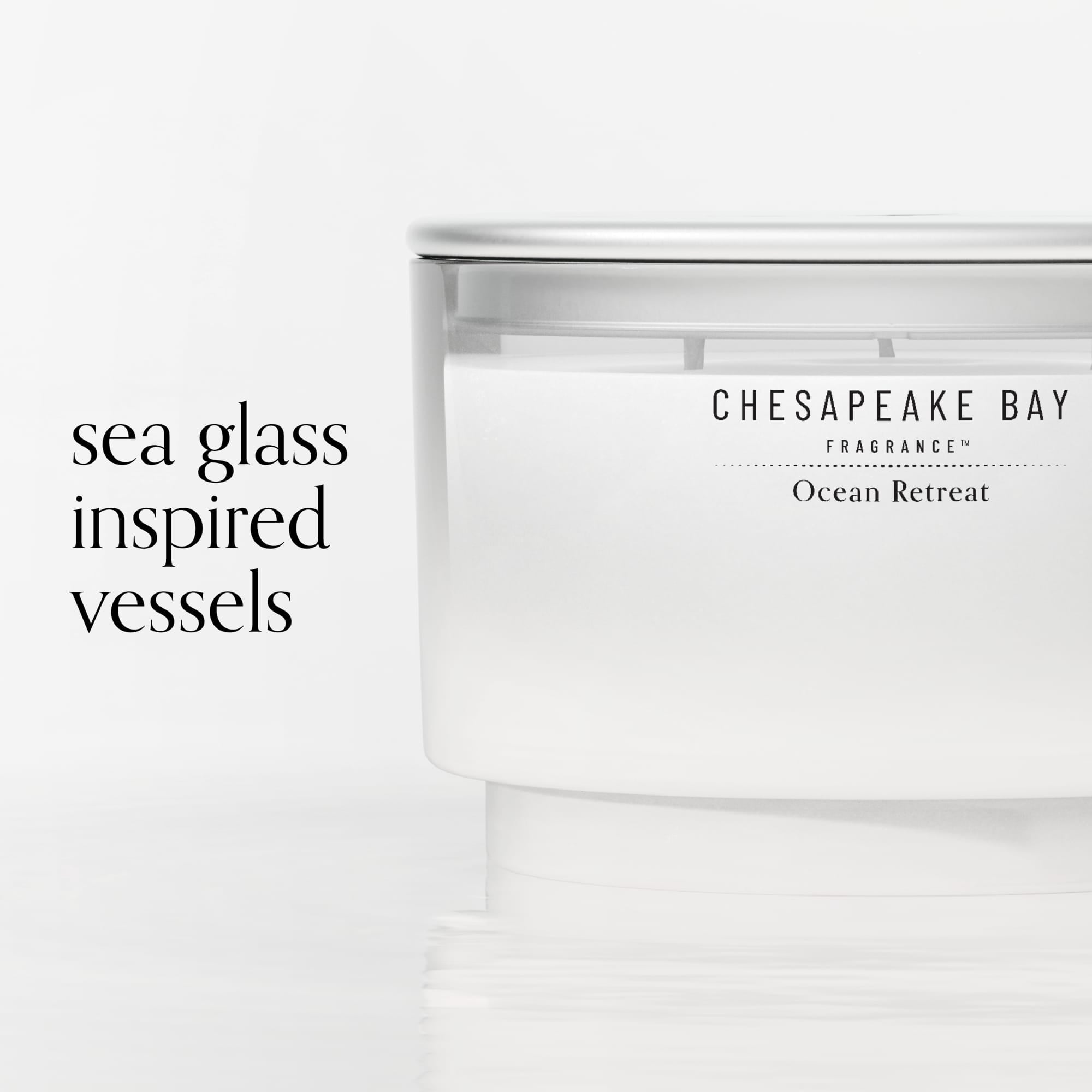 Chesapeake Bay Candle 14.5oz | Ocean Retreat Scent |Exclusive Mood Evoking Fragrance |Sea Glass-Inspired Jar | Premium Soy Blend Wax with Essential Oils | Coastal Fragrance for Home Décor or Gifting