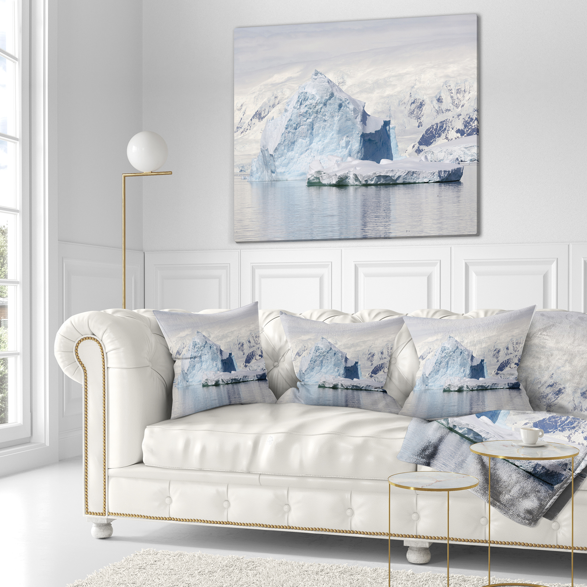 Designart Antarctica Mountains - Landscape Photo Throw Pillow - 18x18