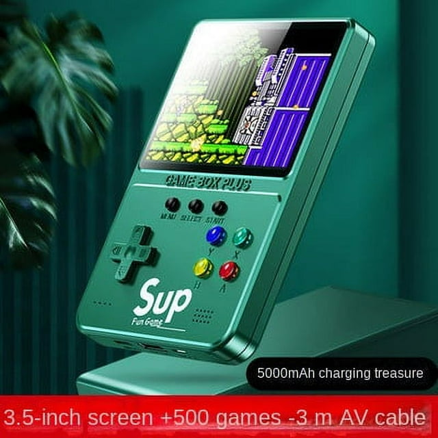 consola de juegos del sorbo banco retro nostálgico del poder de la consola de juegos 5000mah de la pantalla grande de 3,5 pulgadas consola portátil retro verde en vista frontal inclinada con pantalla de 3.5 pulgadas mostrando un juego pixelado, cruceta direccional, botones A/B en colores, texto frontal 'Sup' y rejillas de altavoz; especificaciones indican batería 5000mAh y soporte para gamepad de dos jugadores; adecuada para viajes y uso portátil.