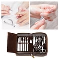 thumbnail image 2 of Kit de manicura y pedicura de acero inoxidable 11 en 1. Herramientas de aseo con estuche de viaje de cuero PU marrón para hombres y mujeres. Cuidado de uñas encarnadas. Diseño ergonómico, 2 of 7