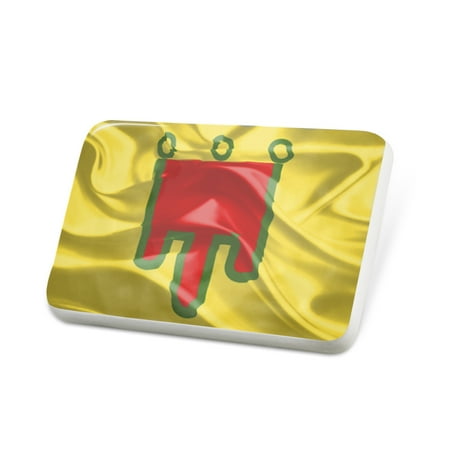 Porcelein Pin Auvergne 3D Flag region: France Lapel Badge – NEONBLOND