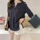 thumbnail image 5 of Qarigey Camisa a rayas Mujer Blusa de verano Cuello Suelta Top casual Prendas para la parte del cuerpo Azul oscuro METRO, 5 of 8