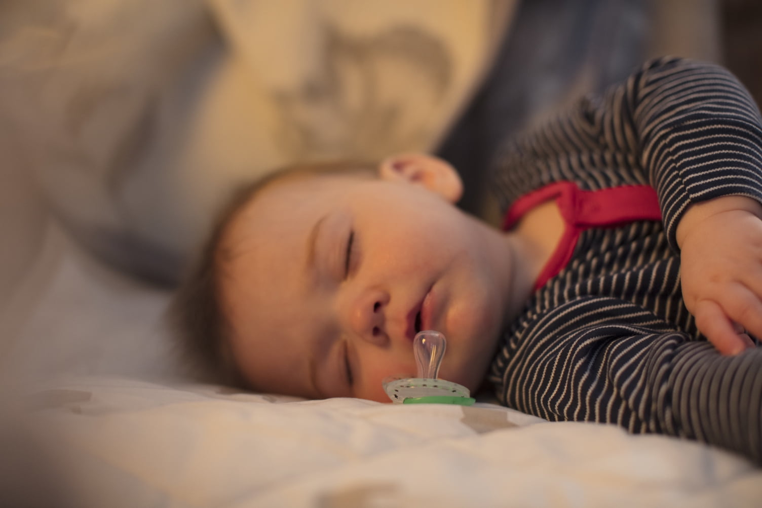 tommee tippee closer to nature night pacifier