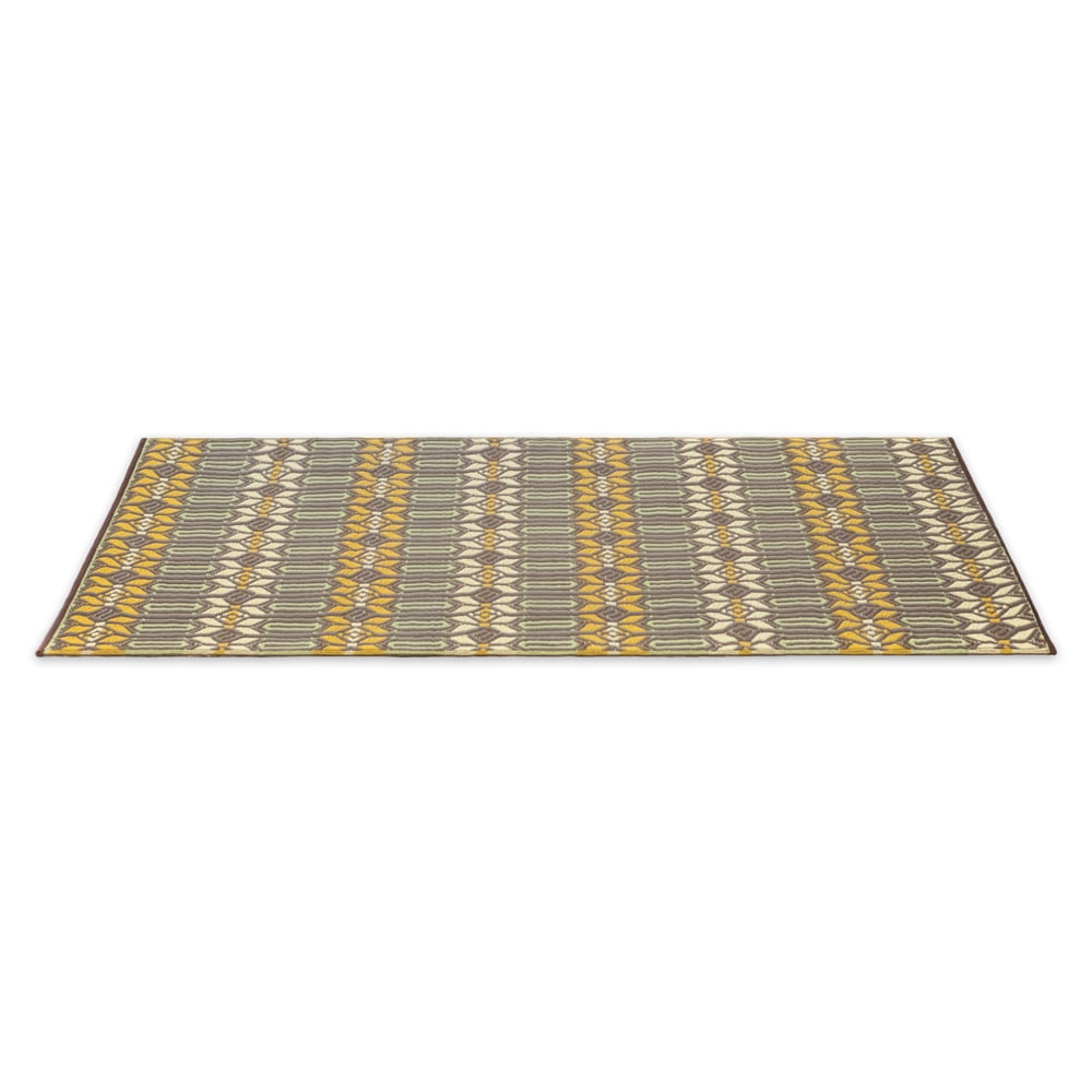eLuxurySupply Reversible Indoor OutDoormat | Fade-Resistant UV Protectors | Weather-Proof by ExceptionalSheets