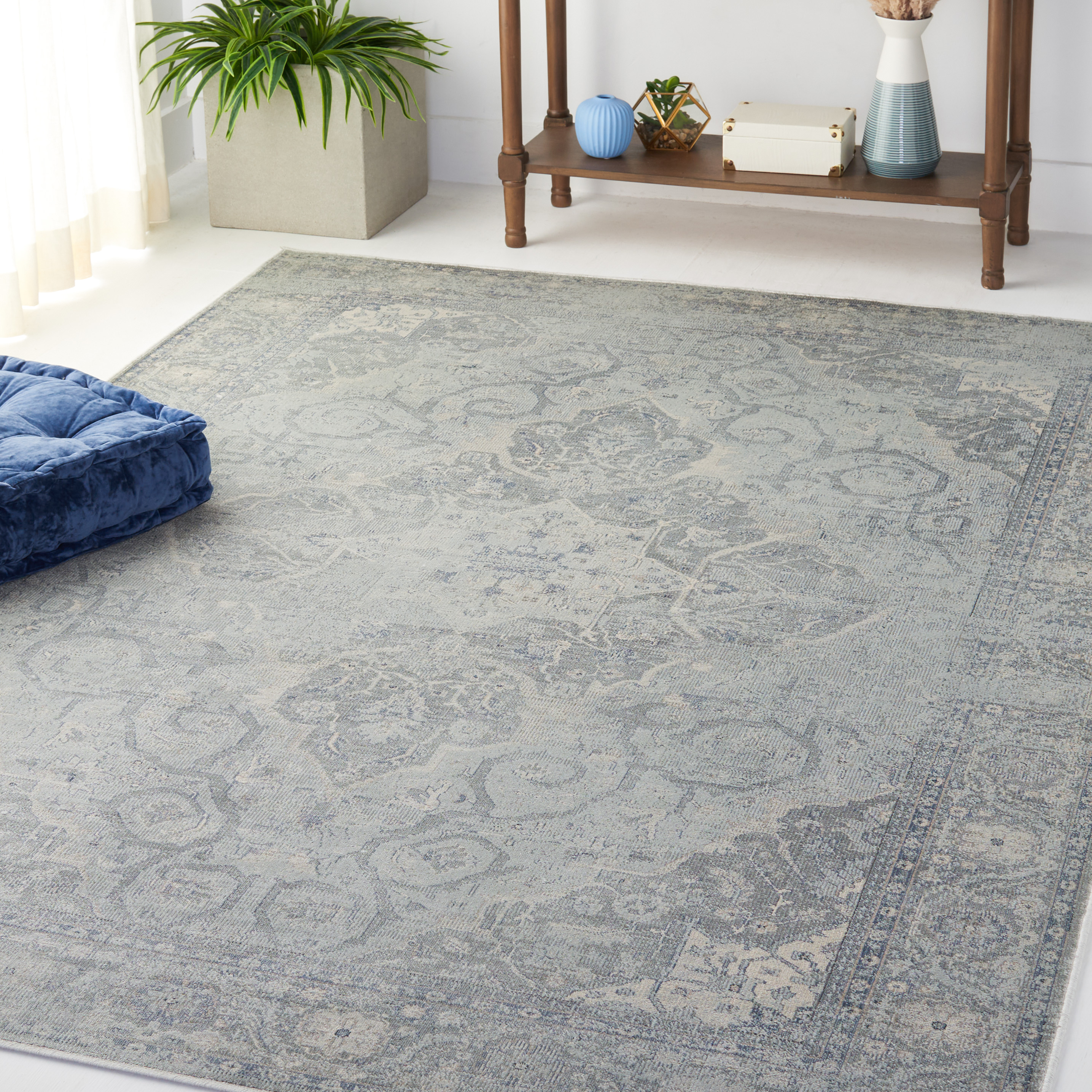 SAFAVIEH Vintage Kirsteen Bordered Area Rug, Silver, 8' x 10'