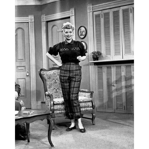 Lucille Ball smiling full length pose in living room I Love Lucy 4x6 photo