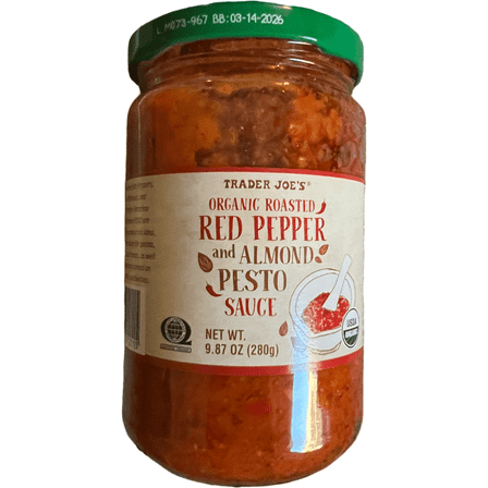 Trader Joe's Organic Roasted Red Pepper and Almond Pesto Sauce (9.87 oz)