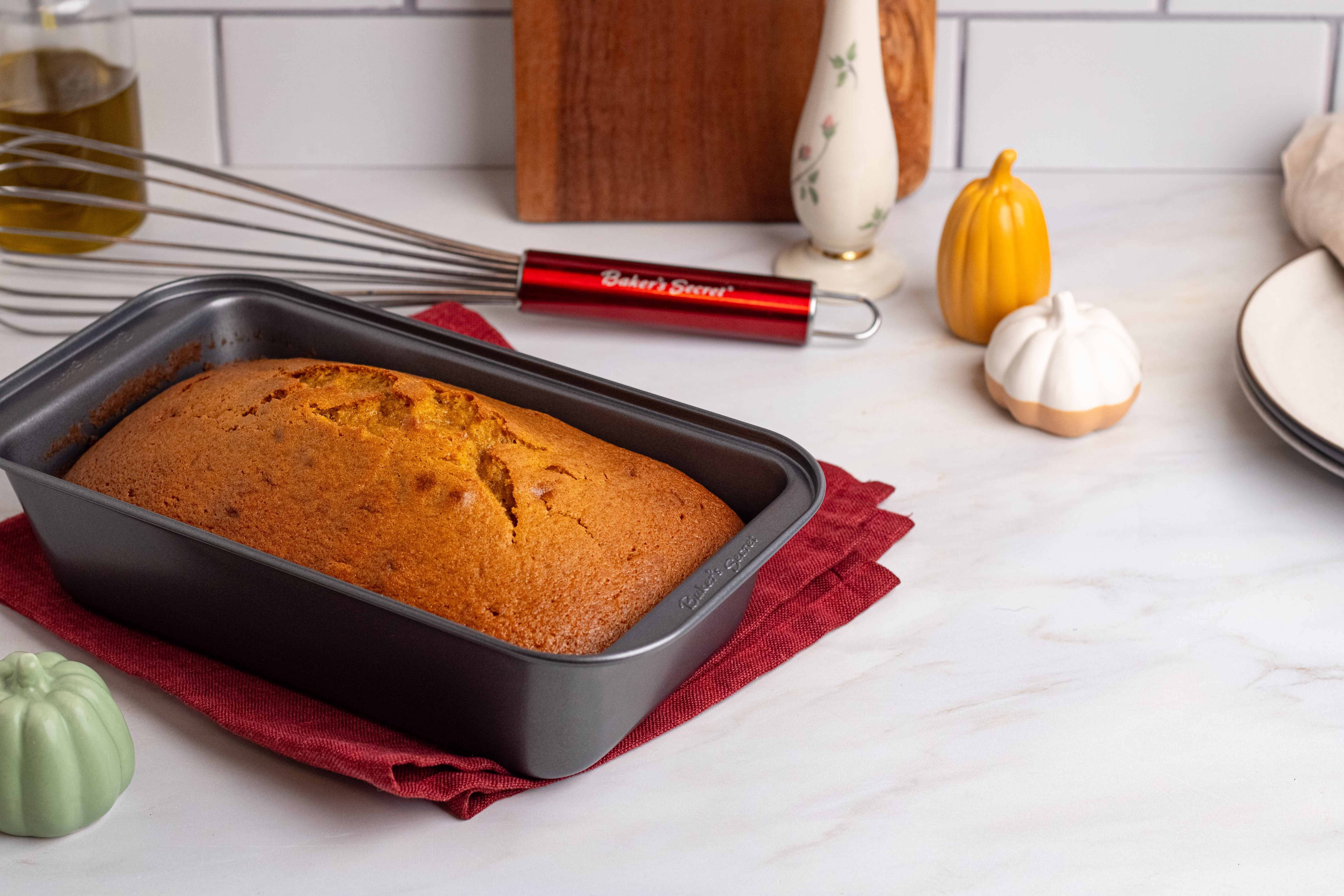 Baker's Secret Gray Nonstick Carbon Steel 5 x 9 Inch Loaf Pan