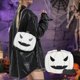 thumbnail image 1 of Bolso de Calabaza de Halloween, de Cuero, Informal, Tipo Bandolera, con Cadena, 1 of 6