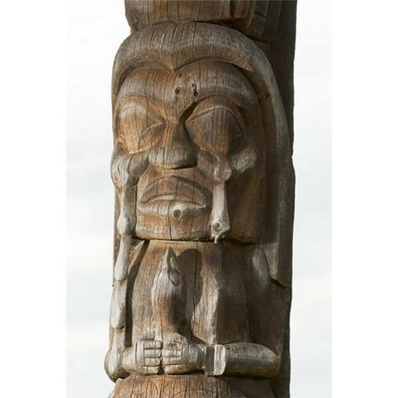 Posterazzi PDDCN02PCL0241 Gitksan Totem Pole Kispiox Village British Columbia Poster Print by Paul Colangelo - 18 x 26 in.