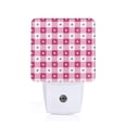 thumbnail image 1 of Balery Plaid Heart Luz Nocturna LED con Sensor Automático, Enchufe con Sensor Crepuscular, Luz Suave de 0.5W para Dormitorio, Pasillo, Baño-EU, 1 of 7