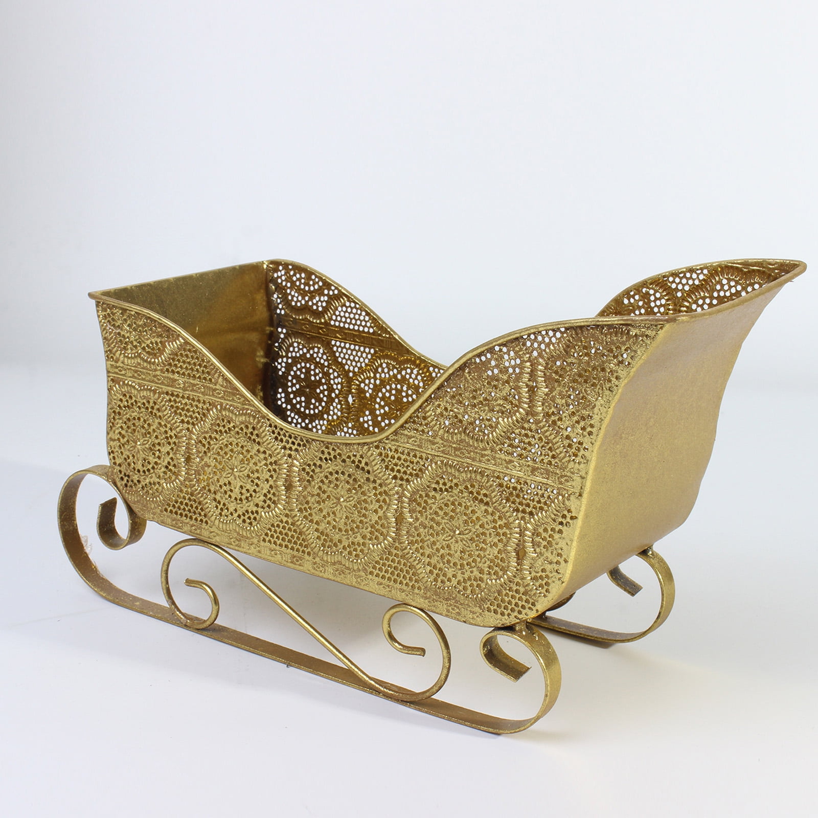 Holiday Sleigh Sculpture Iron Craft Candy Container Sleigh Basket Ornament For Seasonal Mantels Display Christmas Accent