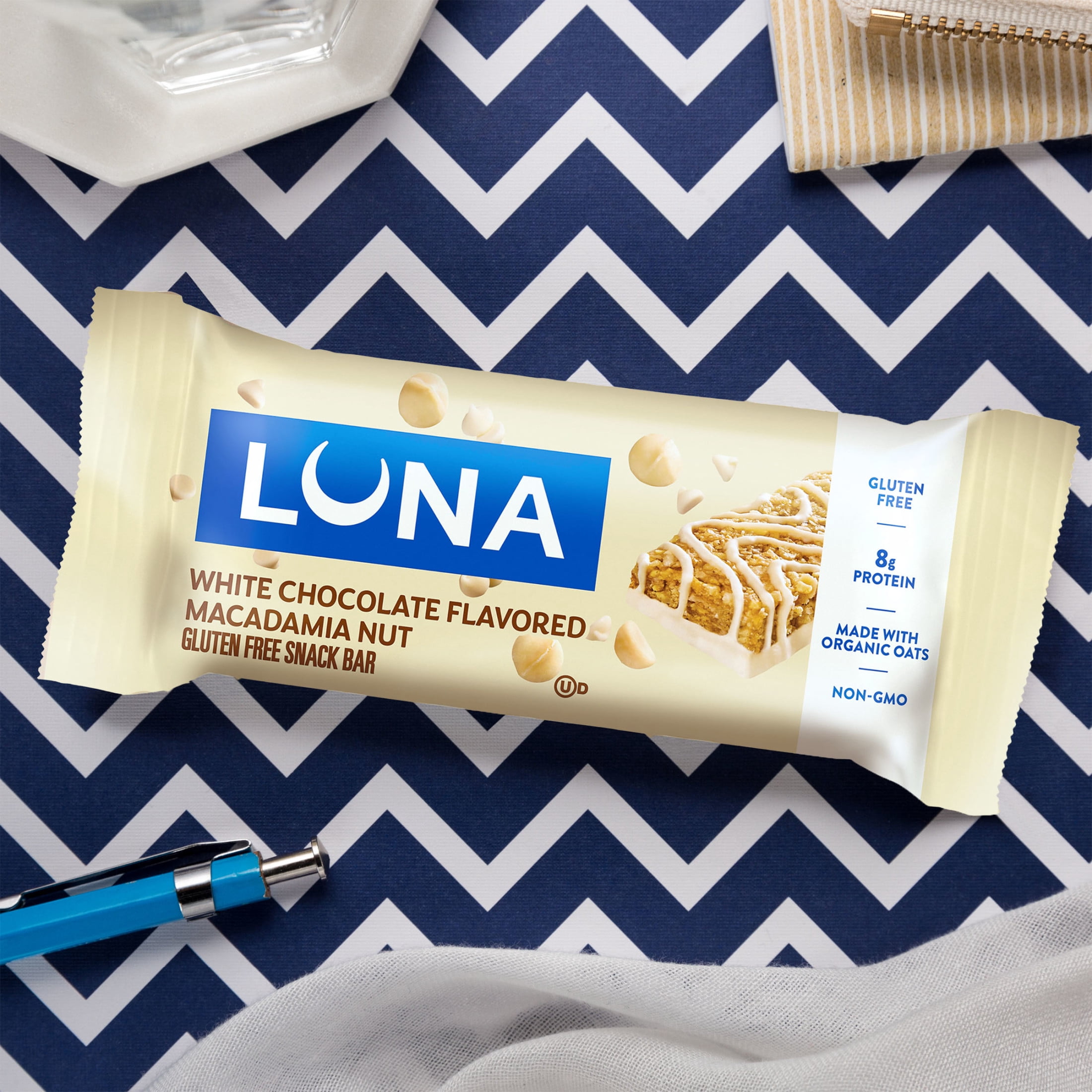 LUNA White Chocolate Macadamia Flavor Gluten Free Snack Bars, Protein Bars, 15ct