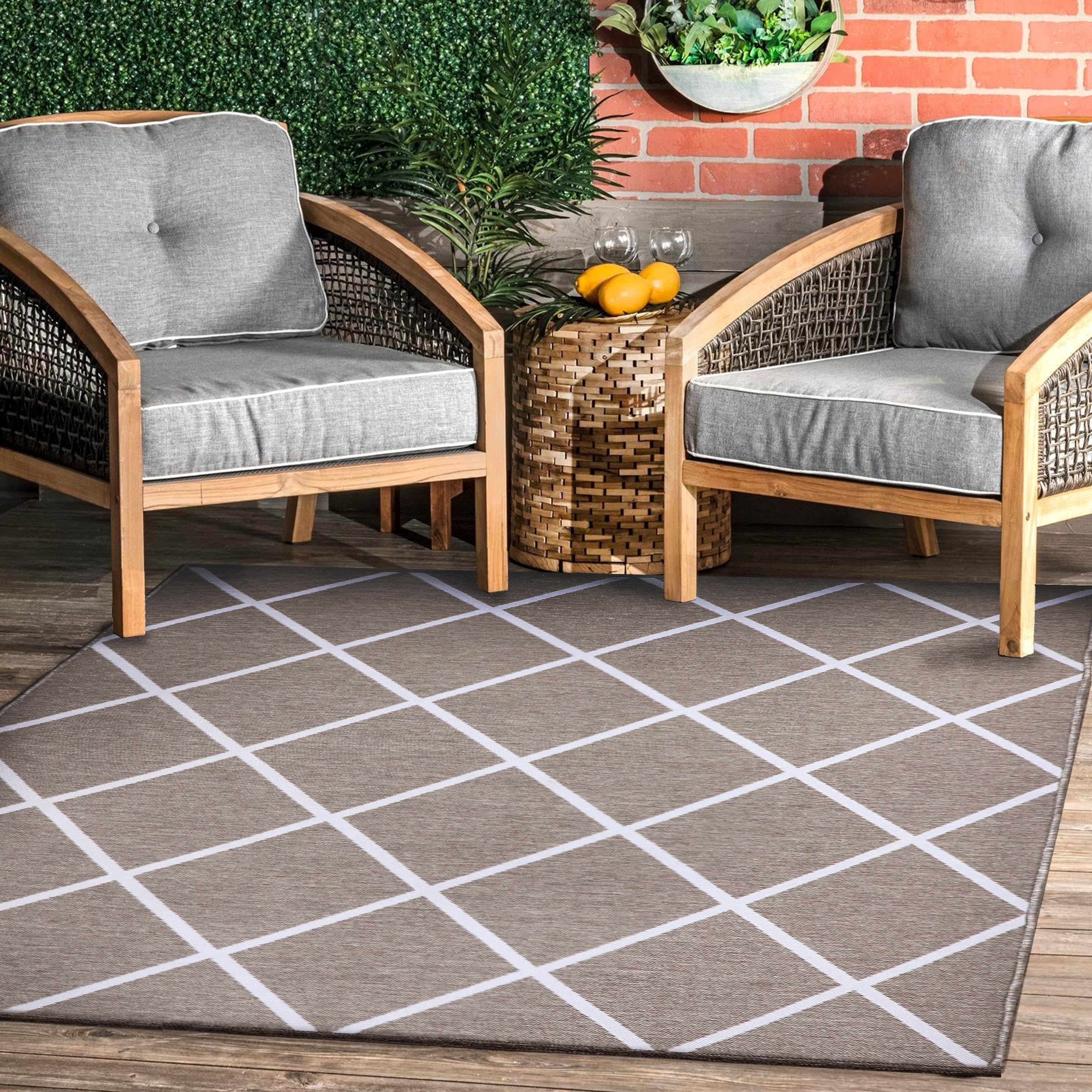 Better Homes & Gardens Linen Rust Medallion Outdoor Tapestry Woven Outdoor Rugs, 5' x 7', Reversible