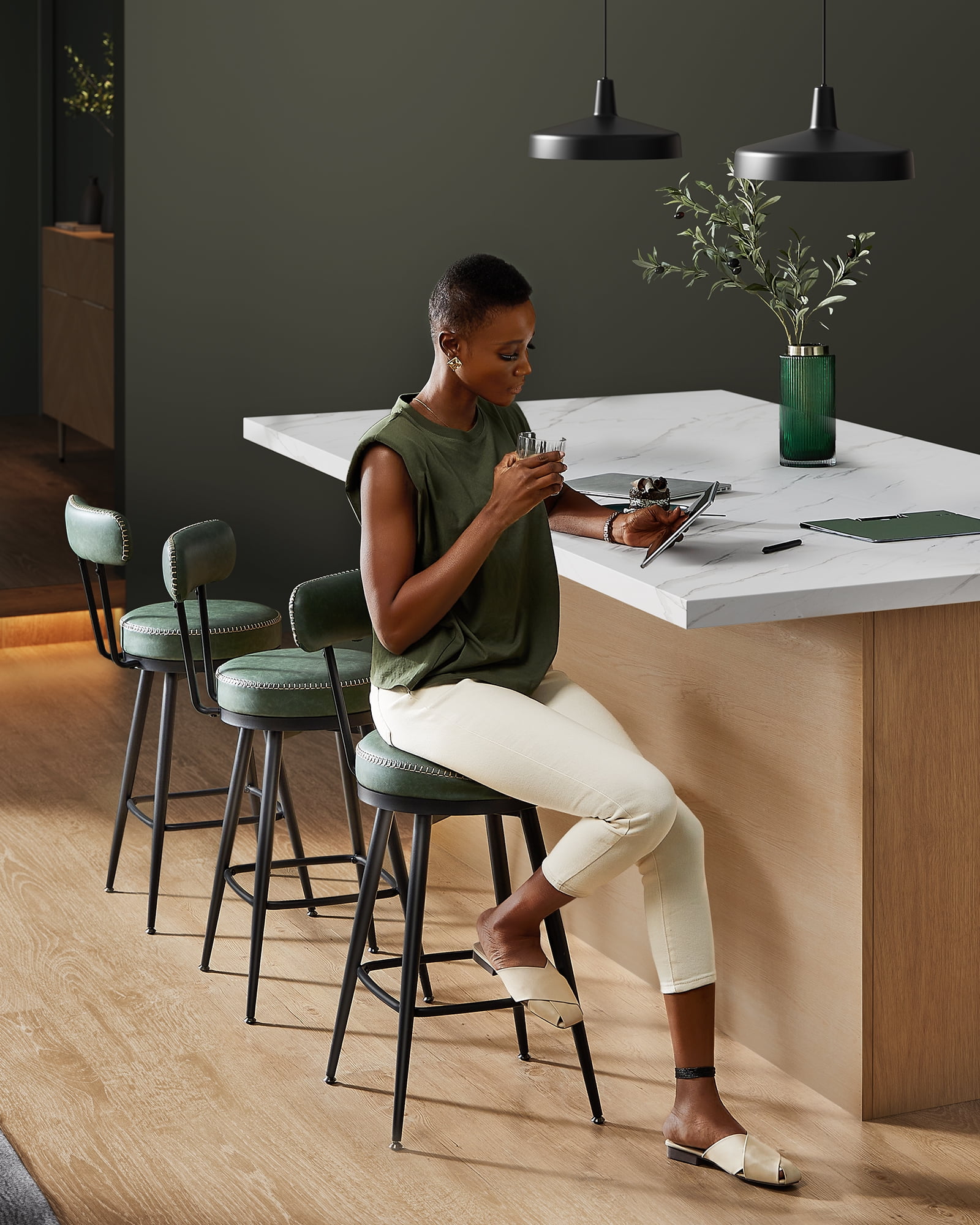 VASAGLE EKHO Collection - Bar Stools Set of 2, Counter Height Swivel Bar Stools with Back, Synthetic Leather with Stitching Forest Green