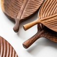 thumbnail image 2 of Dinner Tray, for Meals, Salads and Bread, Large Leaf Veins, 2 of 5