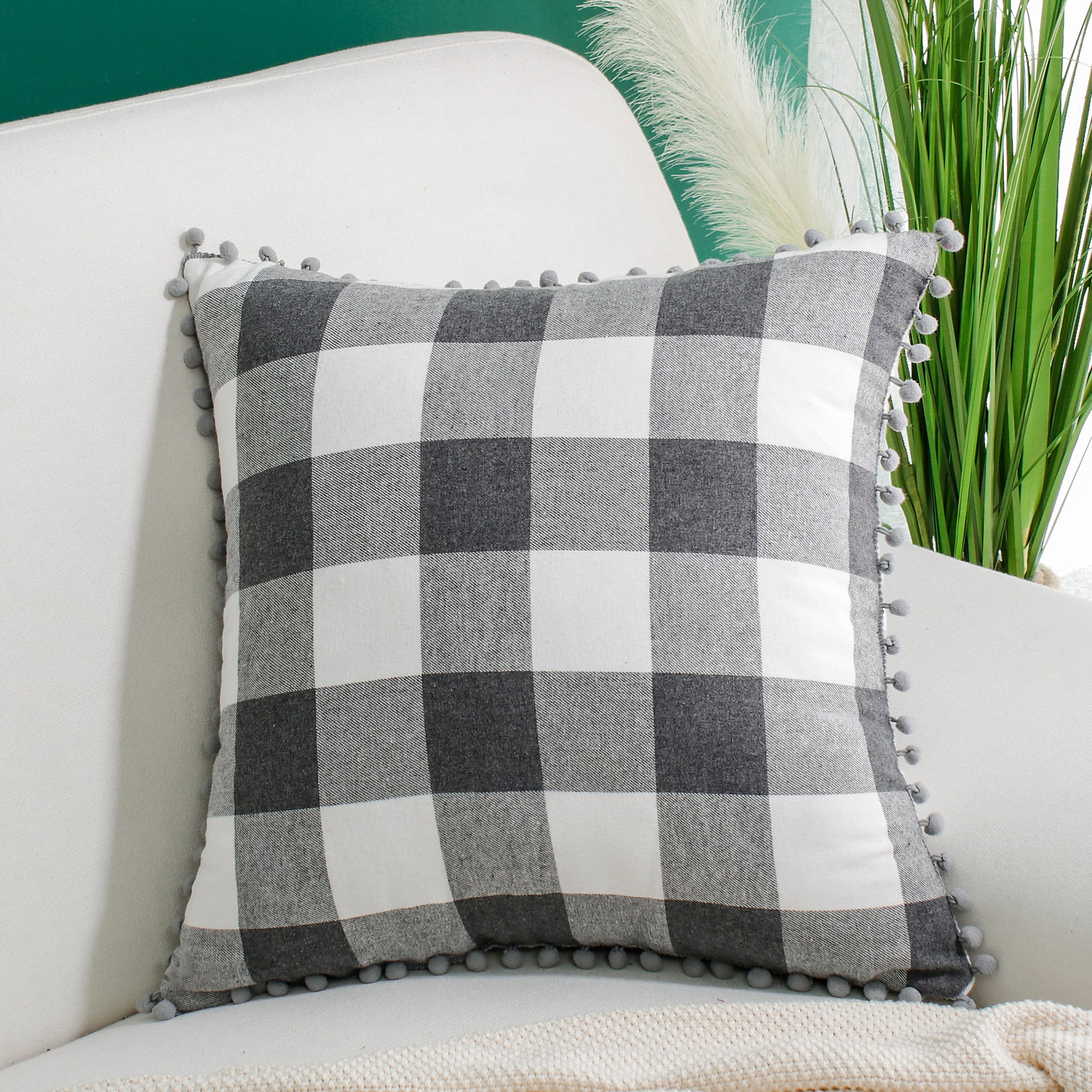 OVERSTOCK BLOWOUT! Pack of 5 Patio Pillows w/ Zipper ~ Navy & Khaki Houndstooth 