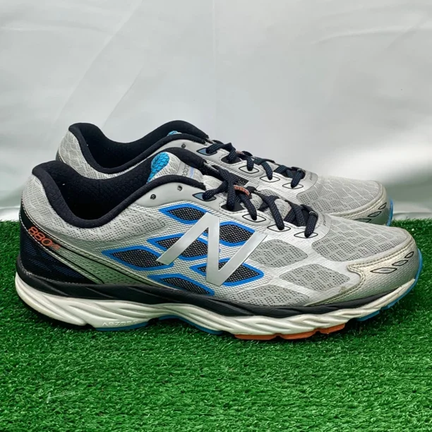 New Balance Mens 880v5 Running Shoe Size 13 D Gray Walking Casual M880SB5