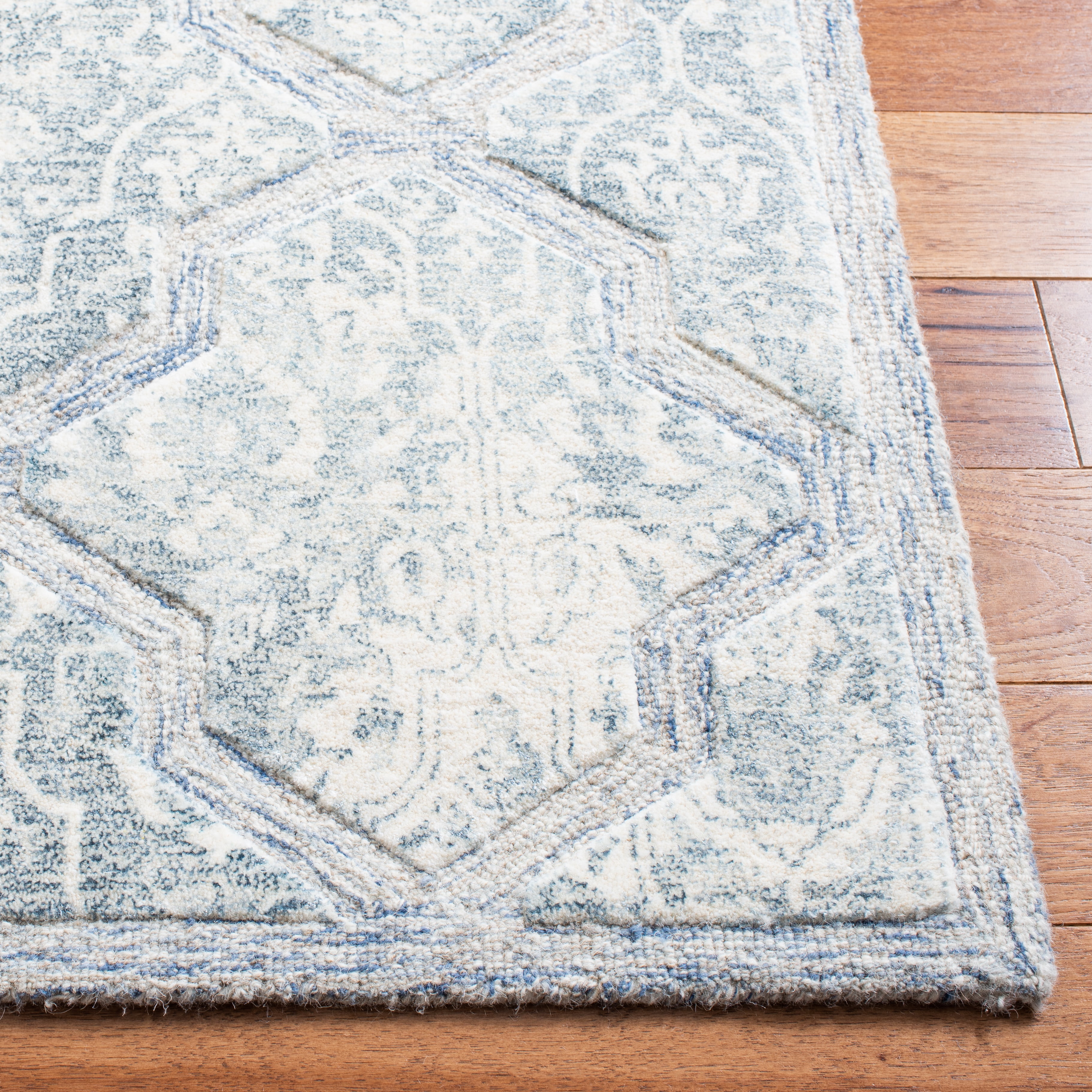 SAFAVIEH Restoration Vintage Isla Geometric Area Rug, Blue/Ivory, 5' x 8'