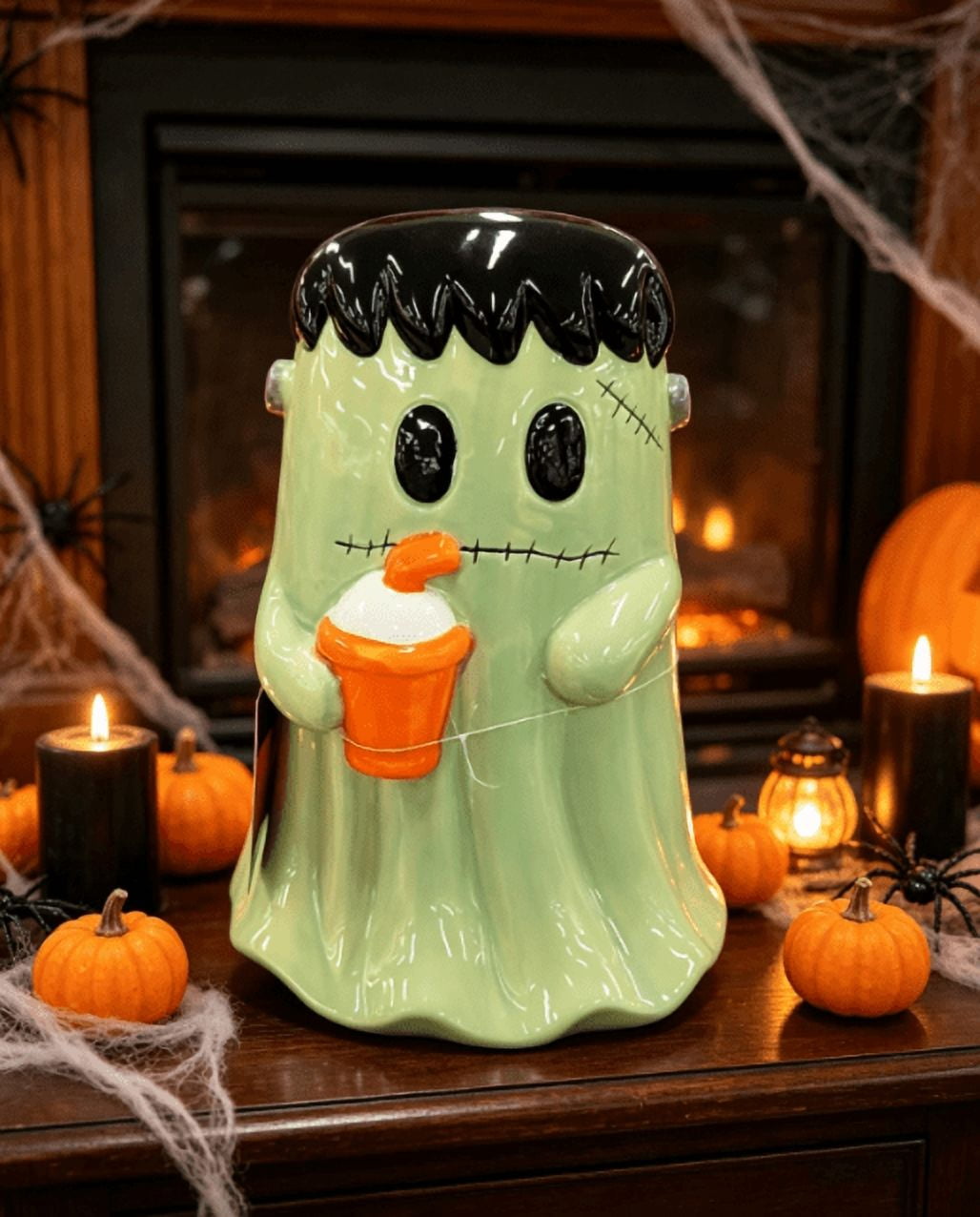 Frankenstein Pauly D Halloween Figurine, Cute Cartoon Monster Resin Statue, Indoor Tabletop Holiday Decor Ornament (A)