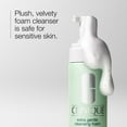 thumbnail image 2 of Espuma limpiadora Clinique Extra Gentle 125ml, 2 of 6