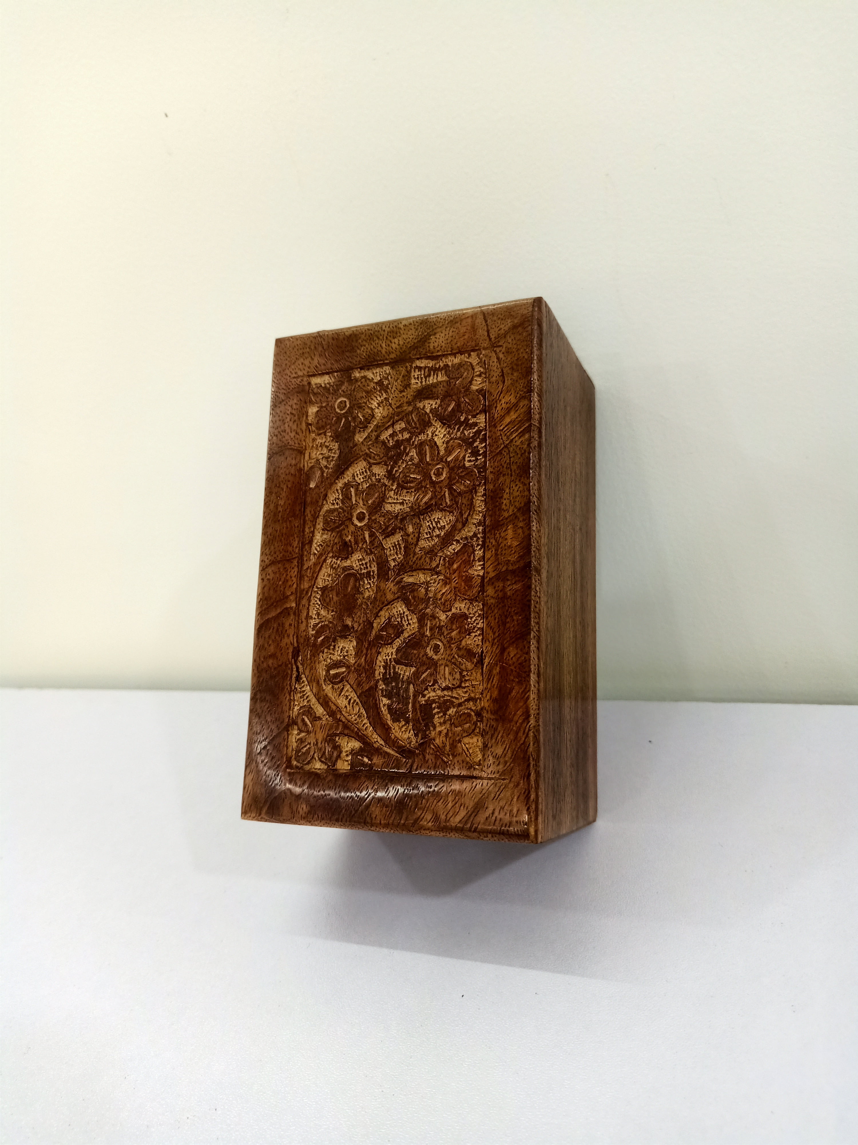 THOR INSTRUMENTS Wooden Keepsake Urn Box, Cremation Urns for Human Ashes, Handcarved Decorative Memorial Urn, Wood Casket Urn for Pets, Cat, Infant, Adult Memorial Urns, Burial Urns for Ashes