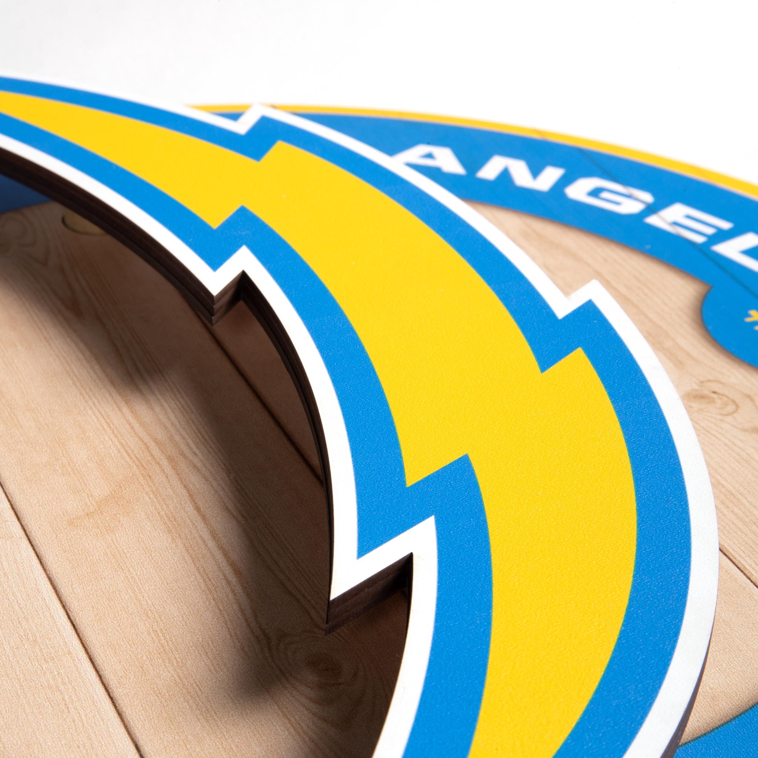 YouTheFan NFL Los Angeles Chargers 3DX Circle Wall Art