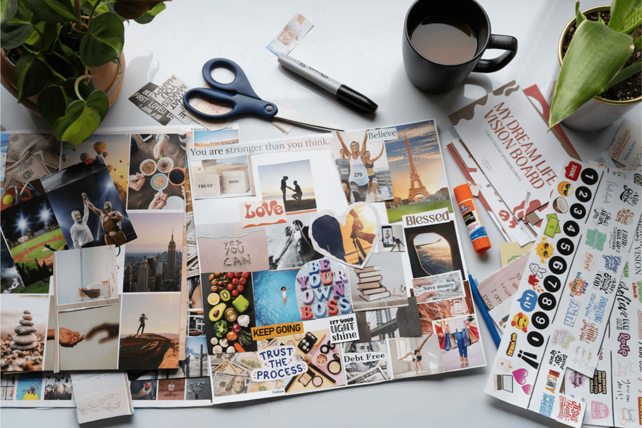 DIY Vision Board Magazine, Cut and Paste Inspiration with 500+ Images, Affirmations and Motivation