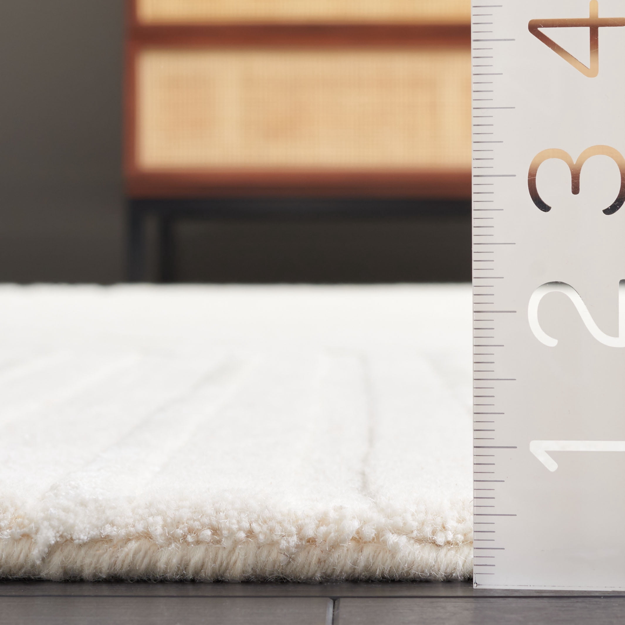 SAFAVIEH Soho Bevis Geometric Runner Rug, Beige/Ivory, 2'3" x 8'