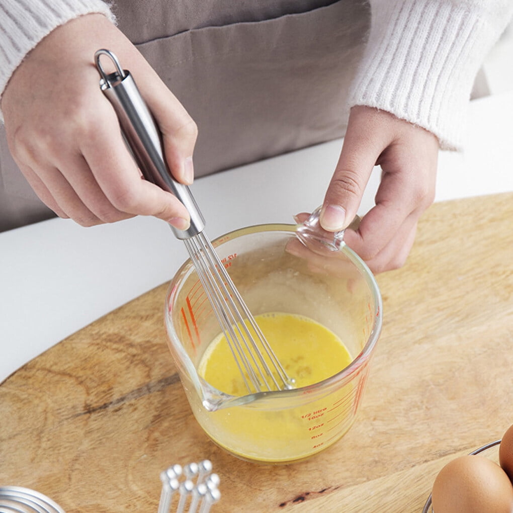 Glacer Et Appliquer Du Lait D'œuf Pour Le BeurreL'huile, Le Pain, Le