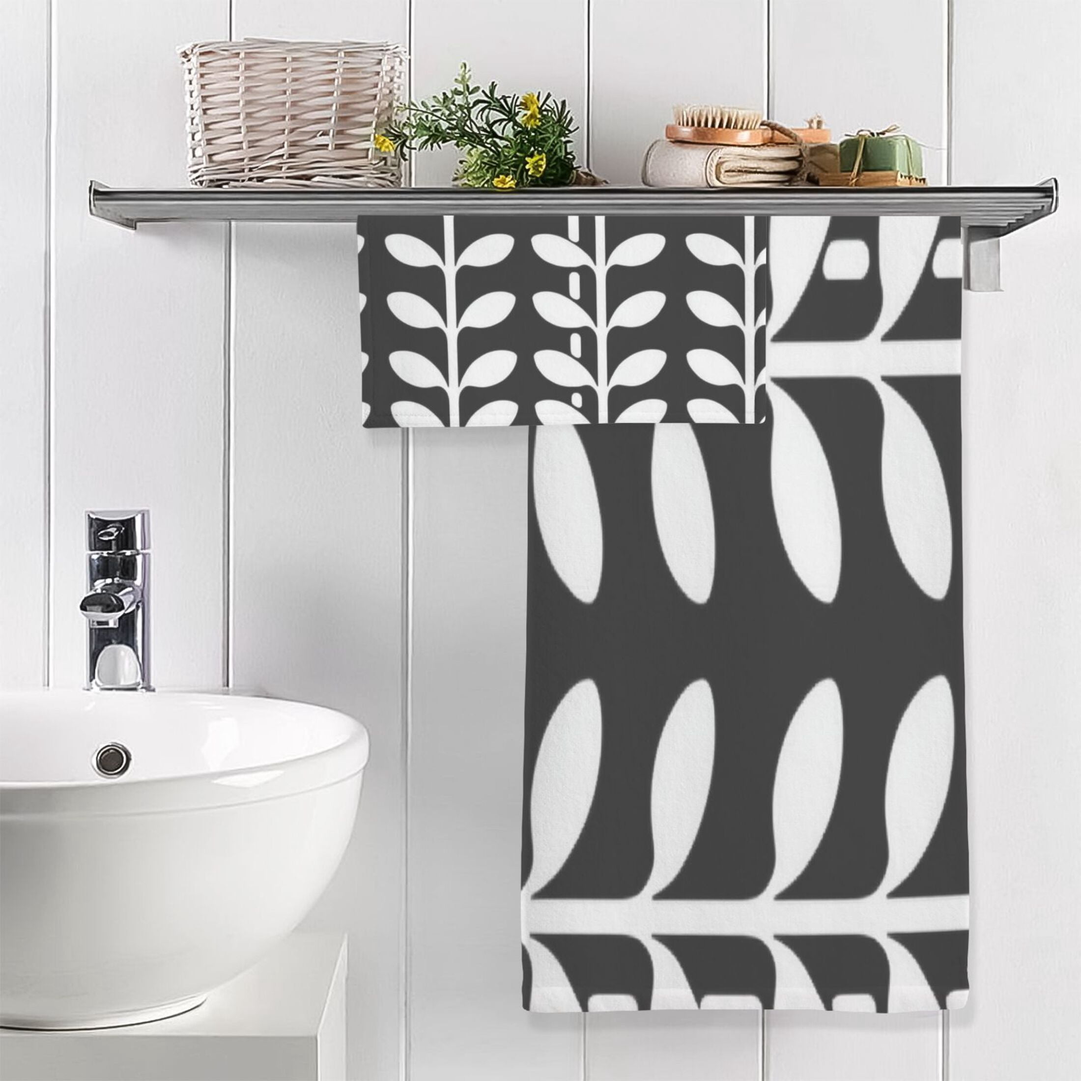 Black and White Leaf Pattern 2 Piece Cotton Bath and Face Towel Set Soft and Absorbent, for Beach Pool Bathroom