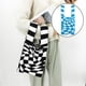 thumbnail image 3 of Bolso de hombro para mujer a la moda, bolso tejido con patrón de cuadrícula, bolso grande para la escuela Yuyangstore Bolsos de hombro para mujer, 3 of 7