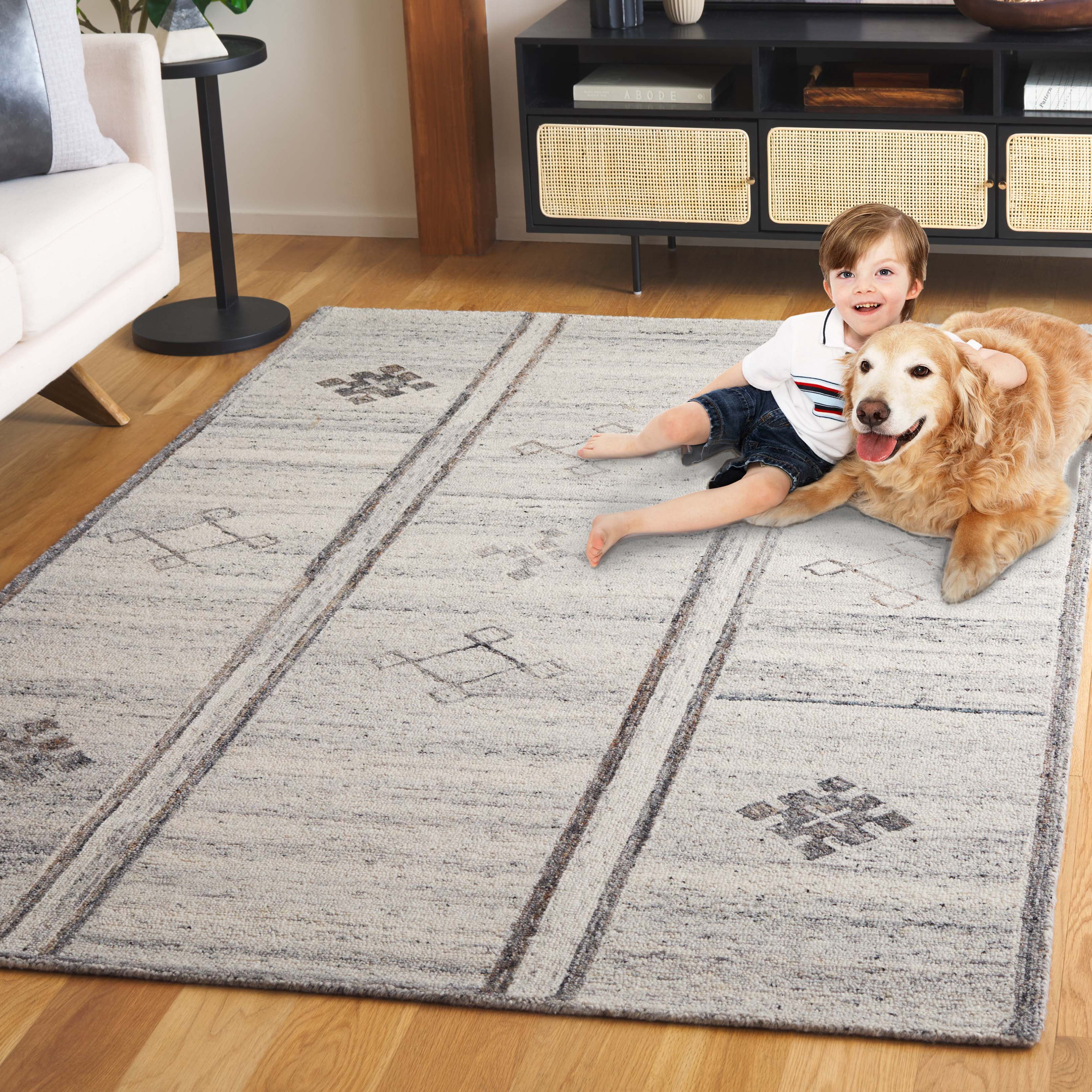 SAFAVIEH Kenya Tinley Geometric Area Rug, Brown/Beige, 6' x 6' Square