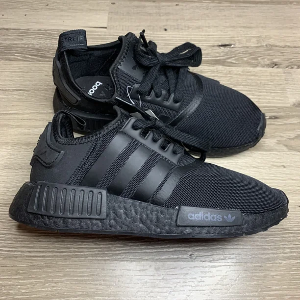 Ad-id-as NMD R1 Triple Black Training Running Shoes Boost fv9015 Men's Size 4.5