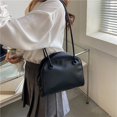 thumbnail image 3 of Bolso de hombro con textura tipo concha, bolso de mano de moda retro para mujer, bolso de hombro con textura, tendencia 2025, 3 of 5