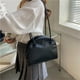 thumbnail image 3 of Bolso de hombro con textura tipo concha, bolso de mano de moda retro para mujer, bolso de hombro con textura, tendencia 2025, 3 of 5