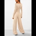 thumbnail image 4 of Conjuntos de Dos Piezas para Mujer: Camiseta Asimétrica de Larga, Pantalones Anchos y Chándal Informal. Crema S, 4 of 8