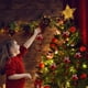 thumbnail image 4 of Colgante para árbol de Navidad | Adorno de campanilla de ventana con efecto nieve | Campana de viento para decoración colgante | Detalle festivo para el hogar: árbol, ventana, sala de estar, balcón, 4 of 5
